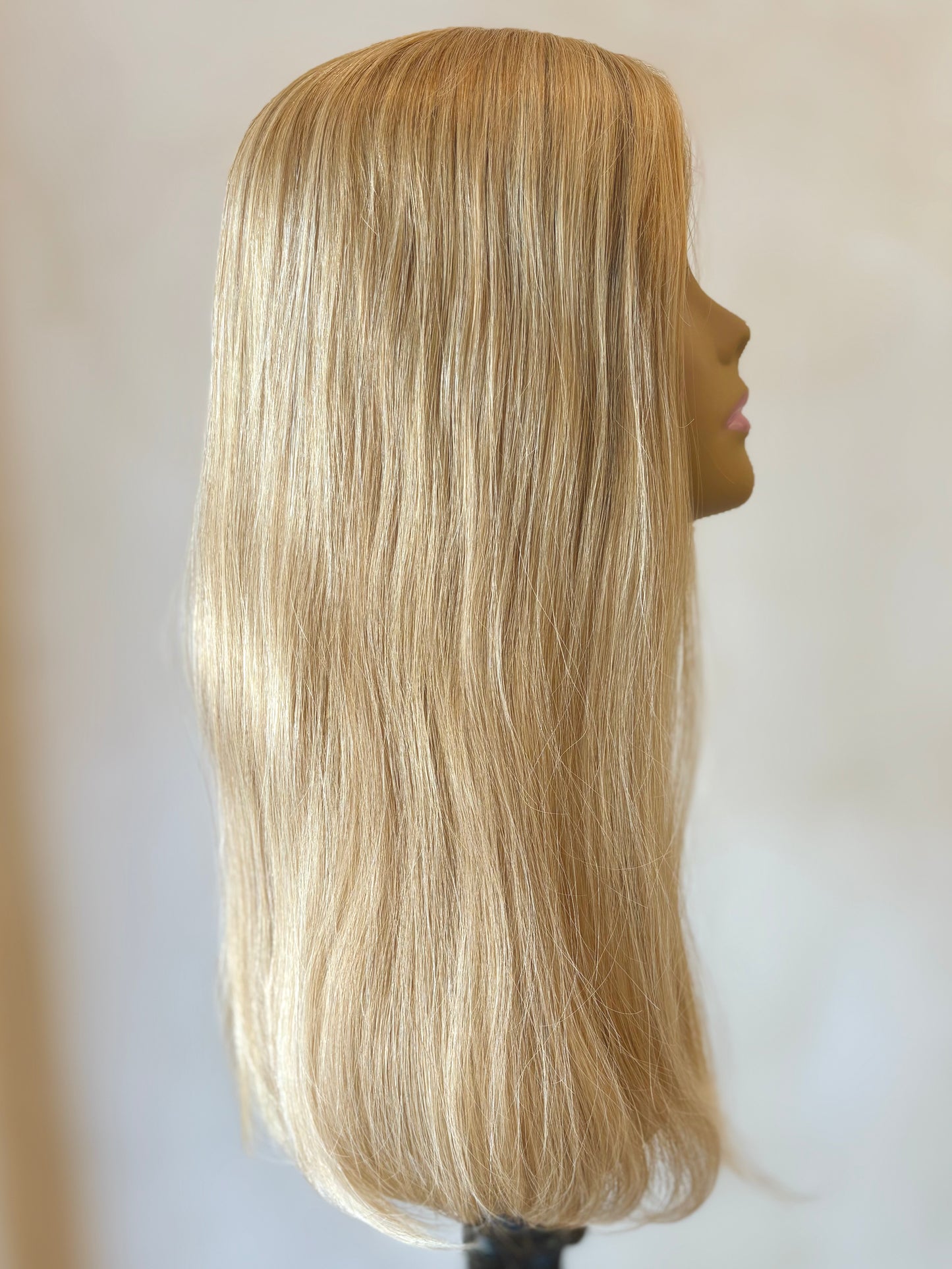 Lacetop 27/T27/613# 22 7X7 Blonde
