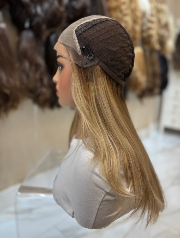 10005 -V.EUR LACETOP WIG - #6/7  -  20''