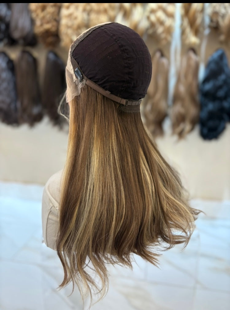 3300 -V.EUR LACETOP WIG - #8/10  -  22''