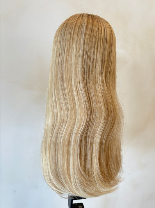 Lacetop  27/T27/613# 22 7X7  Blonde