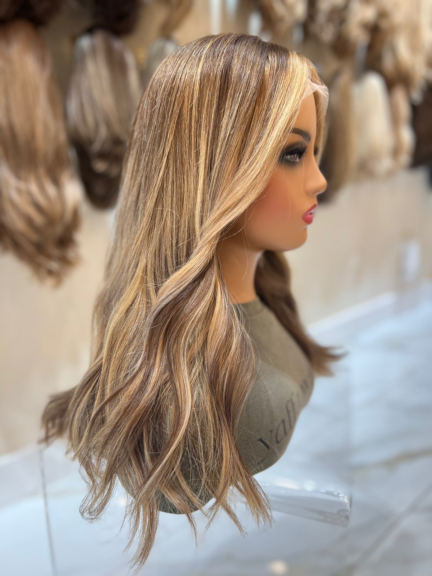 3300 -V.EUR LACETOP WIG - #8/10  -  22''