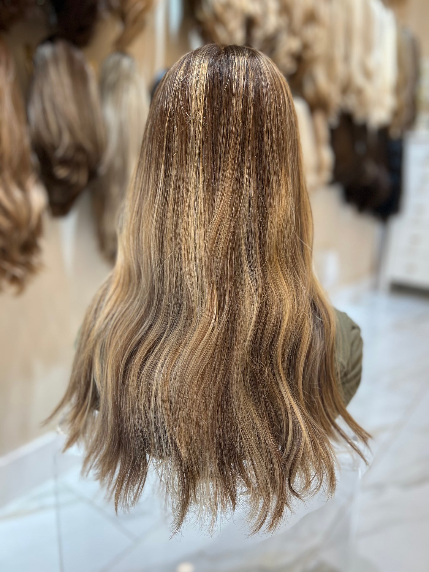 3300 -V.EUR LACETOP WIG - #8/10  -  22''