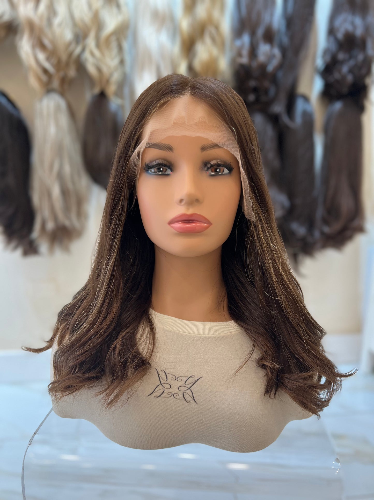 20331-- V.EUR LACETOP WIG -  #6/8 -- 20
