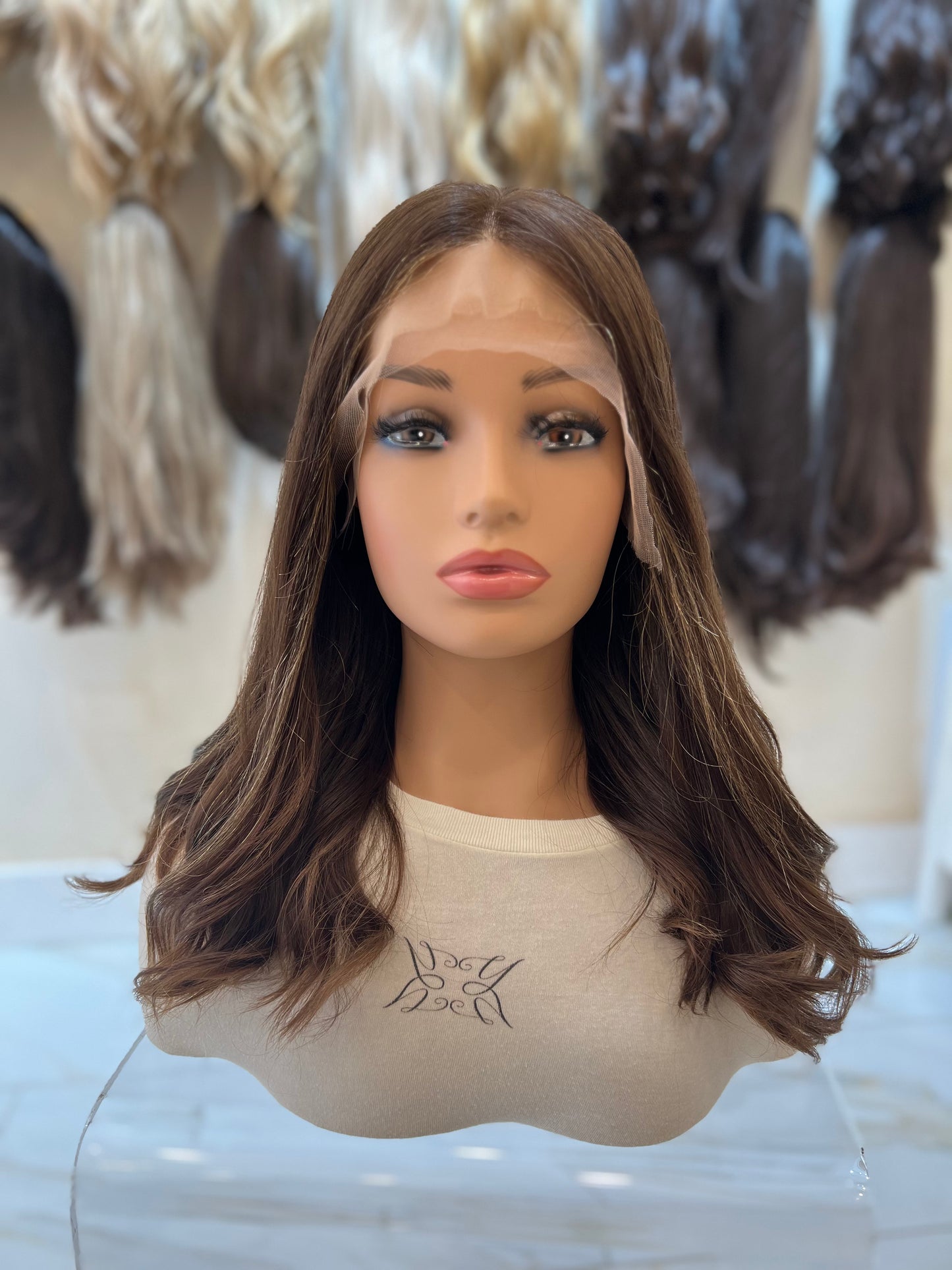 20331-- V.EUR LACETOP WIG -  #6/8 -- 20